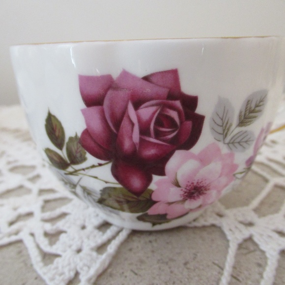 12 Piece Royal Grafton fine Bone China - Picture 10 of 12